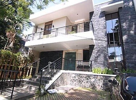 Griya Amartha Hotel Jakarta Ngoại thất bức ảnh